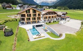 Hotel Tyrol